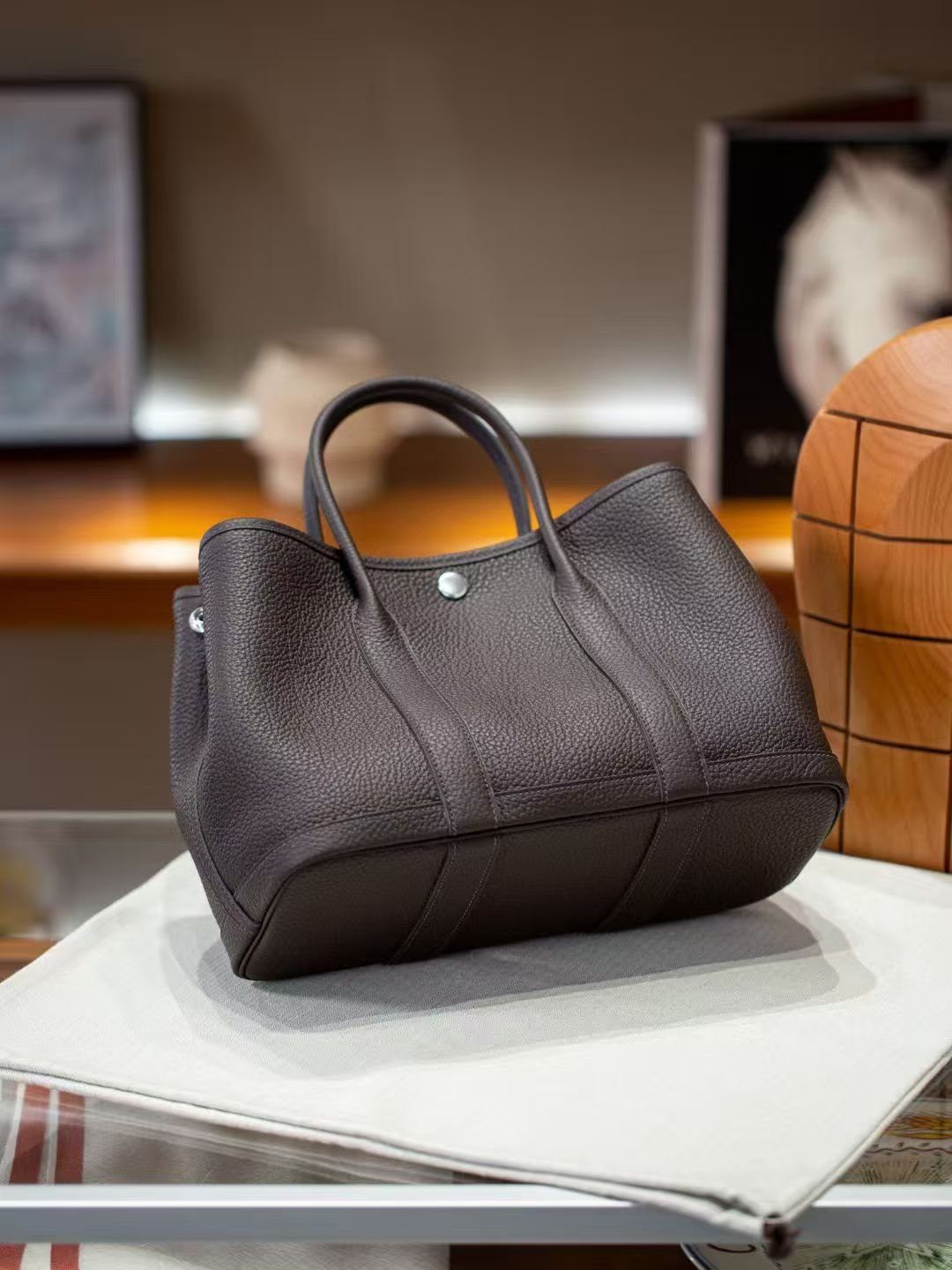 Top-grain cowhide handbag - Image 4