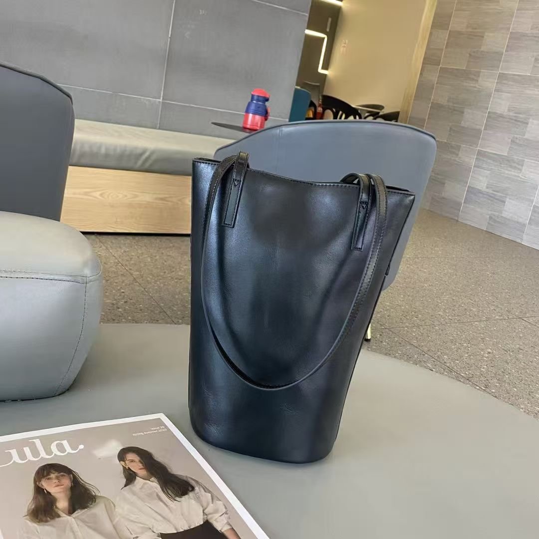 cowhide bucket bag - Image 3