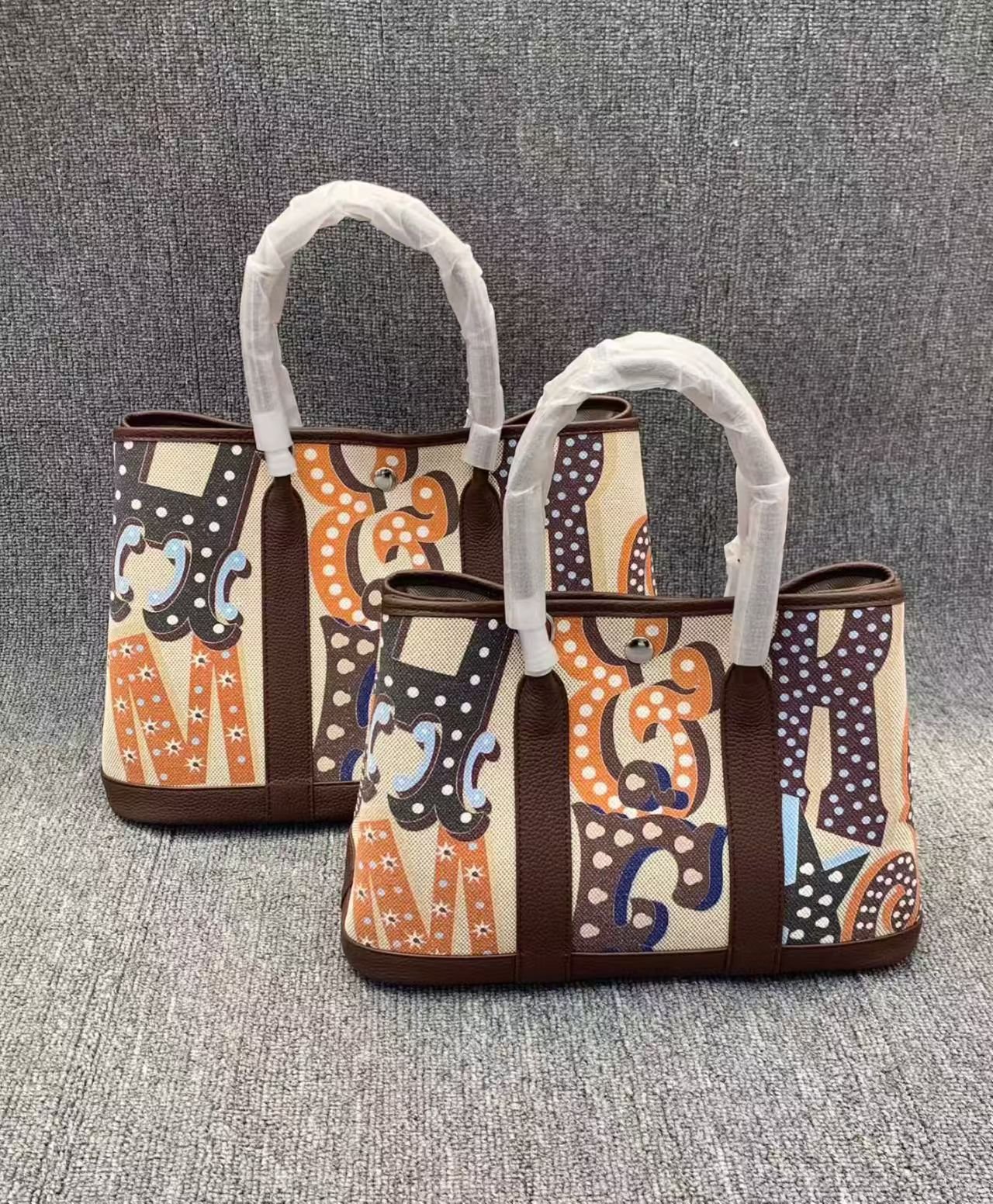 Painted canvas leather bag - Image 3