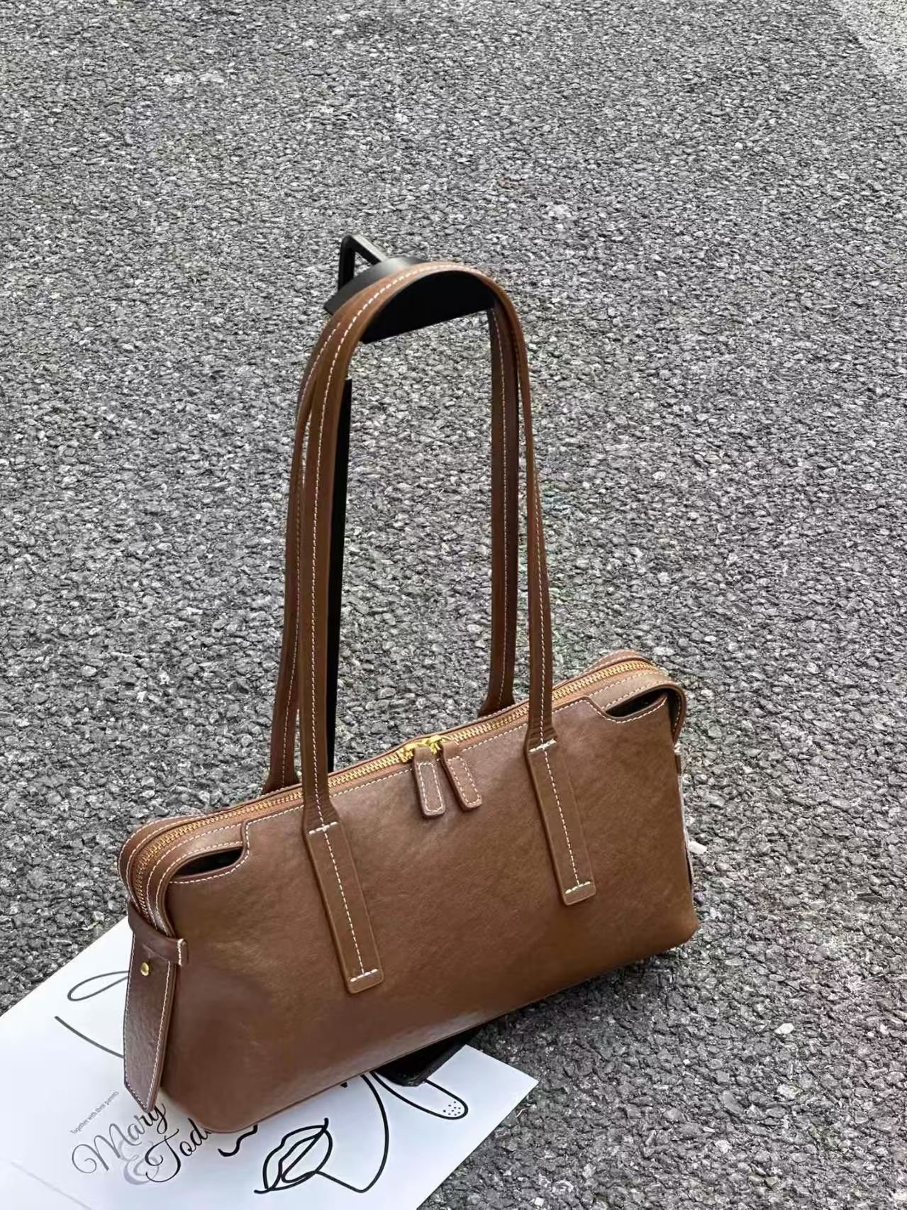 Retro commuter leather bag - Image 8