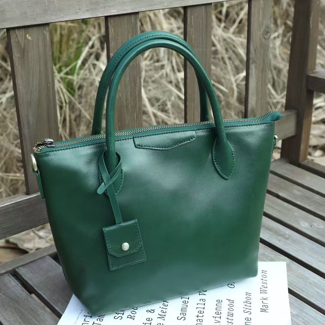 Large capacity cowhide bag