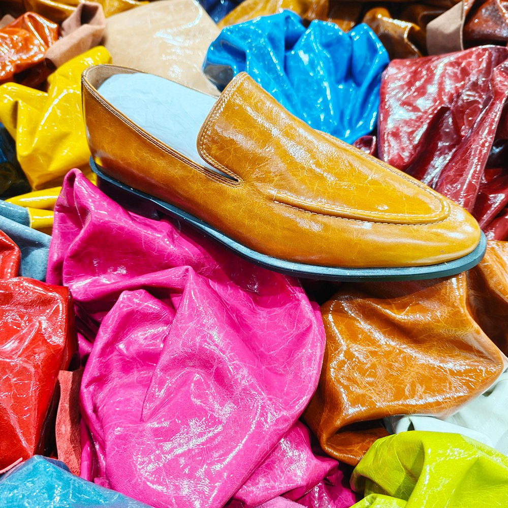 Soft and oily skin type leather factory - Image 3