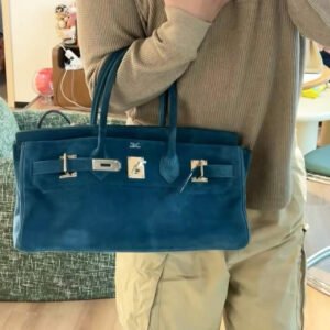 High-gloss suede for bag and shoes